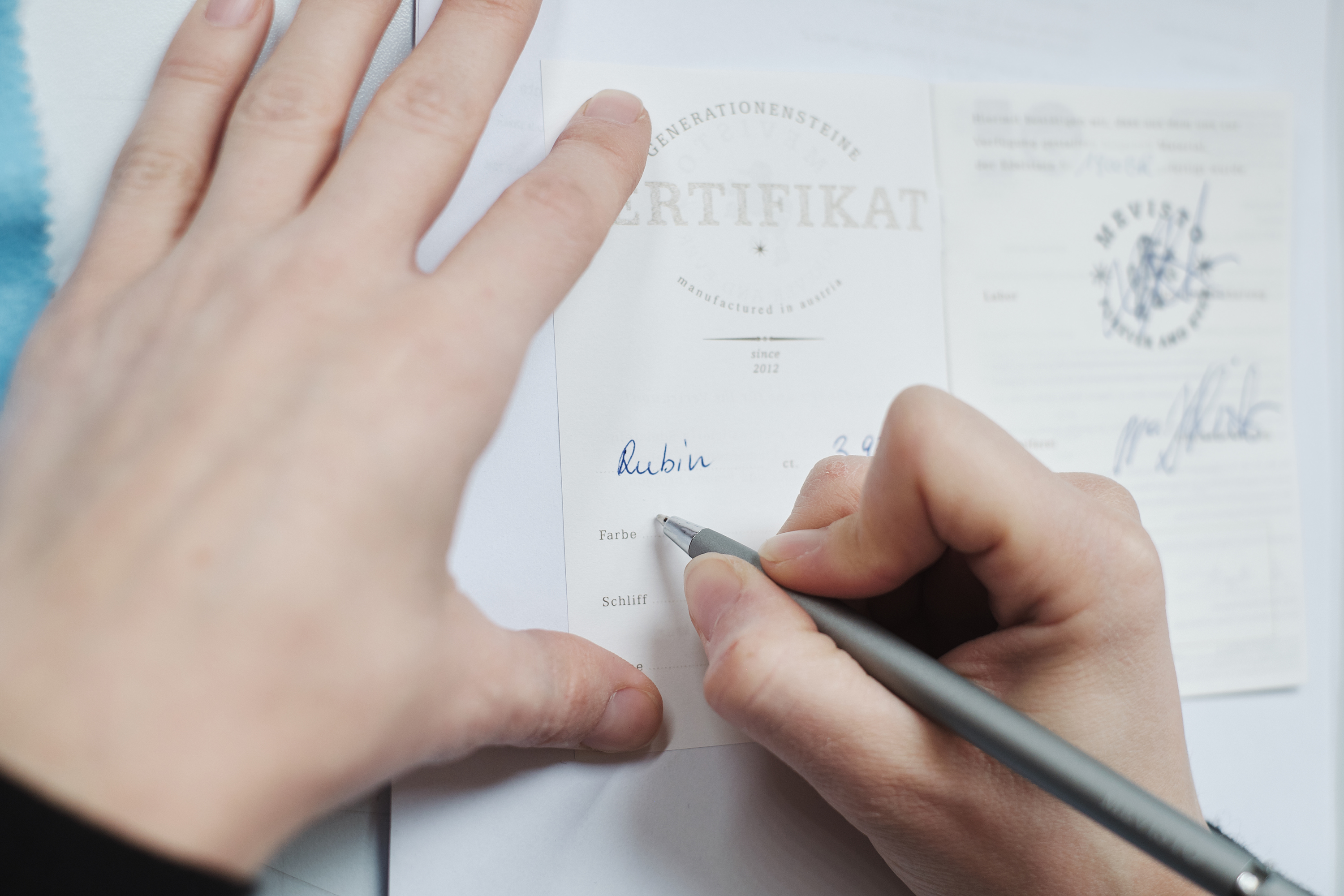 Mevisto stellt ein Zertifikat für jeden Edelstein aus